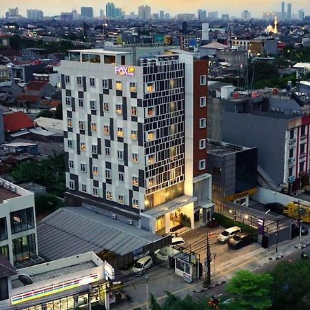 Fox Lite Grogol Jakarta Exterior foto