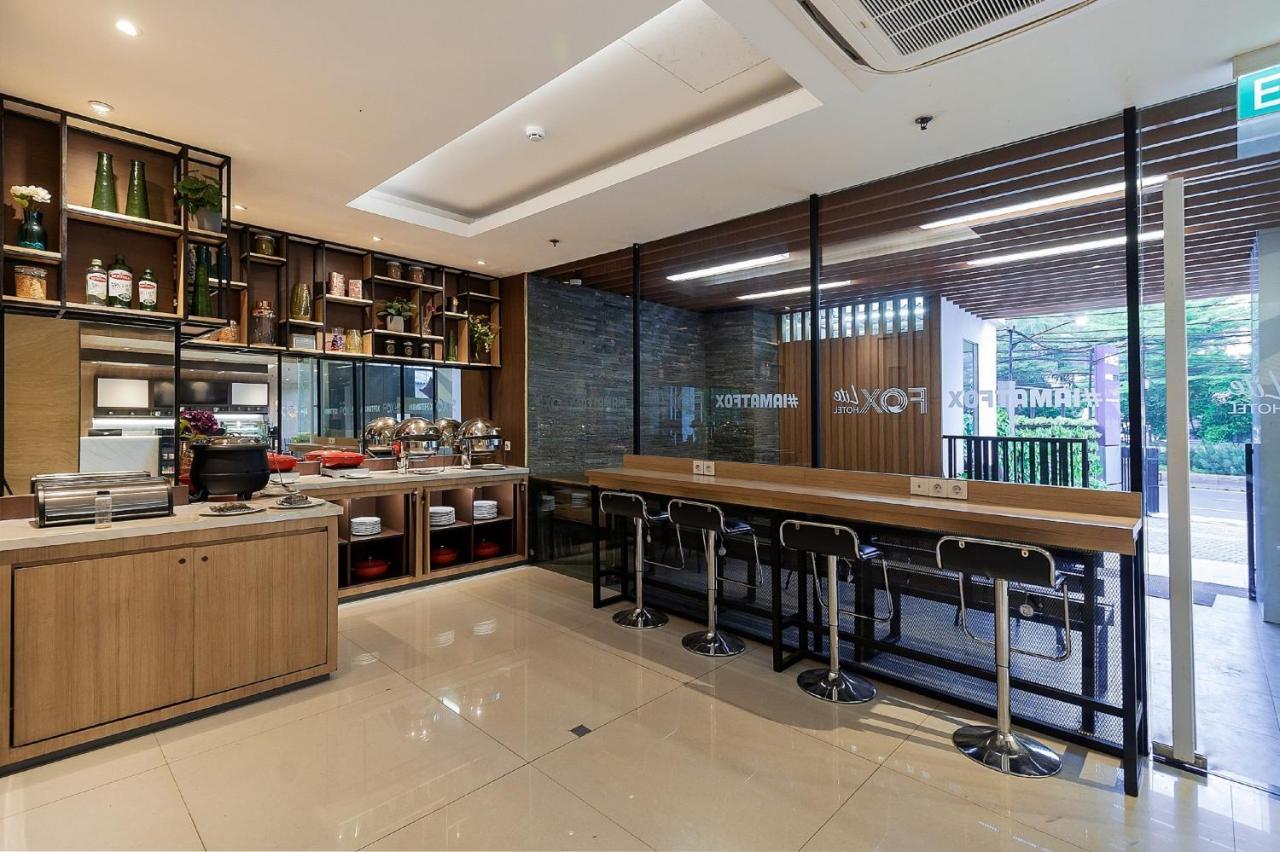 Fox Lite Grogol Jakarta Exterior foto